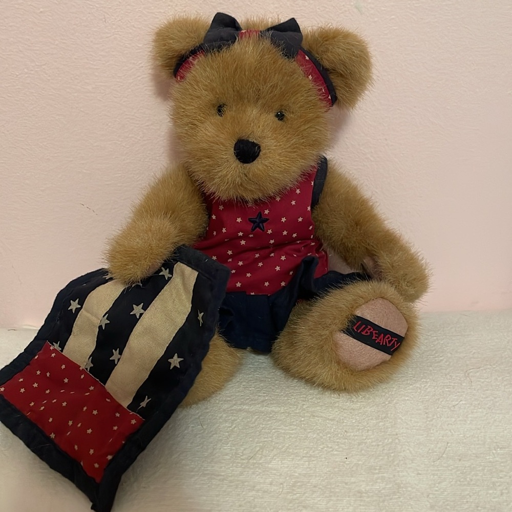 Boyd’s Bears Katie B. Bearyproud Style # 918341 - Picture 2 of 8